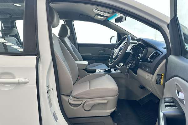 2018 Kia Carnival S YP