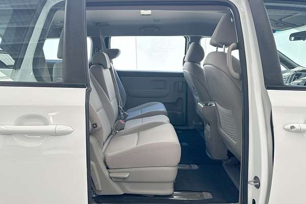 2018 Kia Carnival S YP