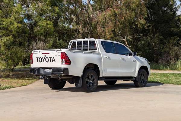2024 Toyota Hilux SR GUN126R