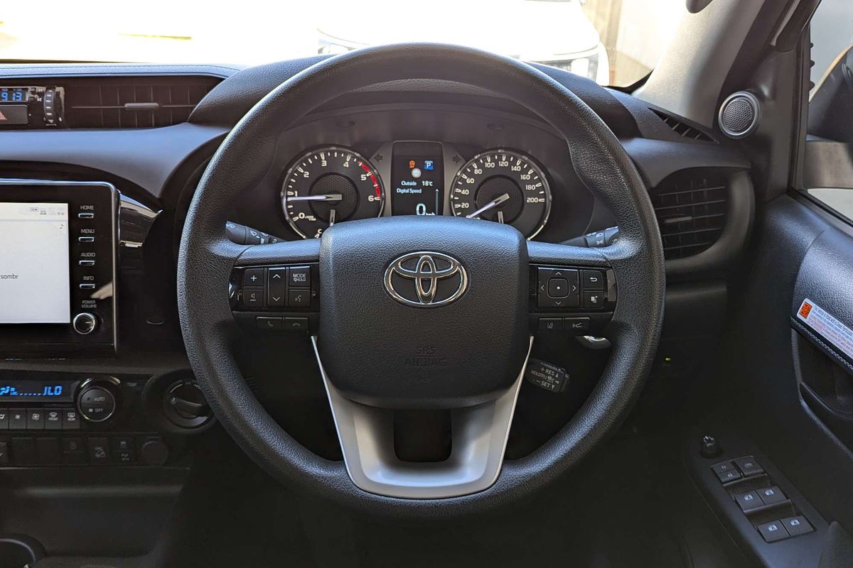 2024 Toyota Hilux SR GUN126R