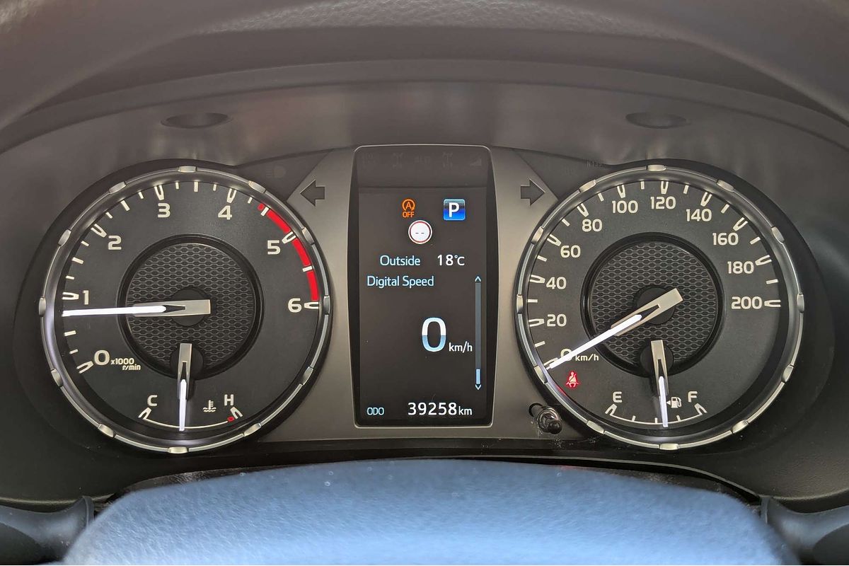 2024 Toyota Hilux SR GUN126R