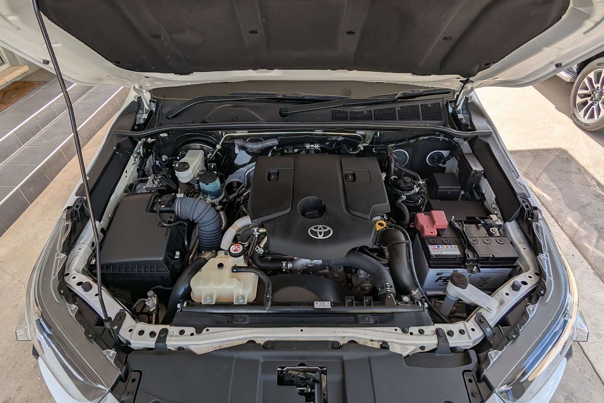 2024 Toyota Hilux SR GUN126R