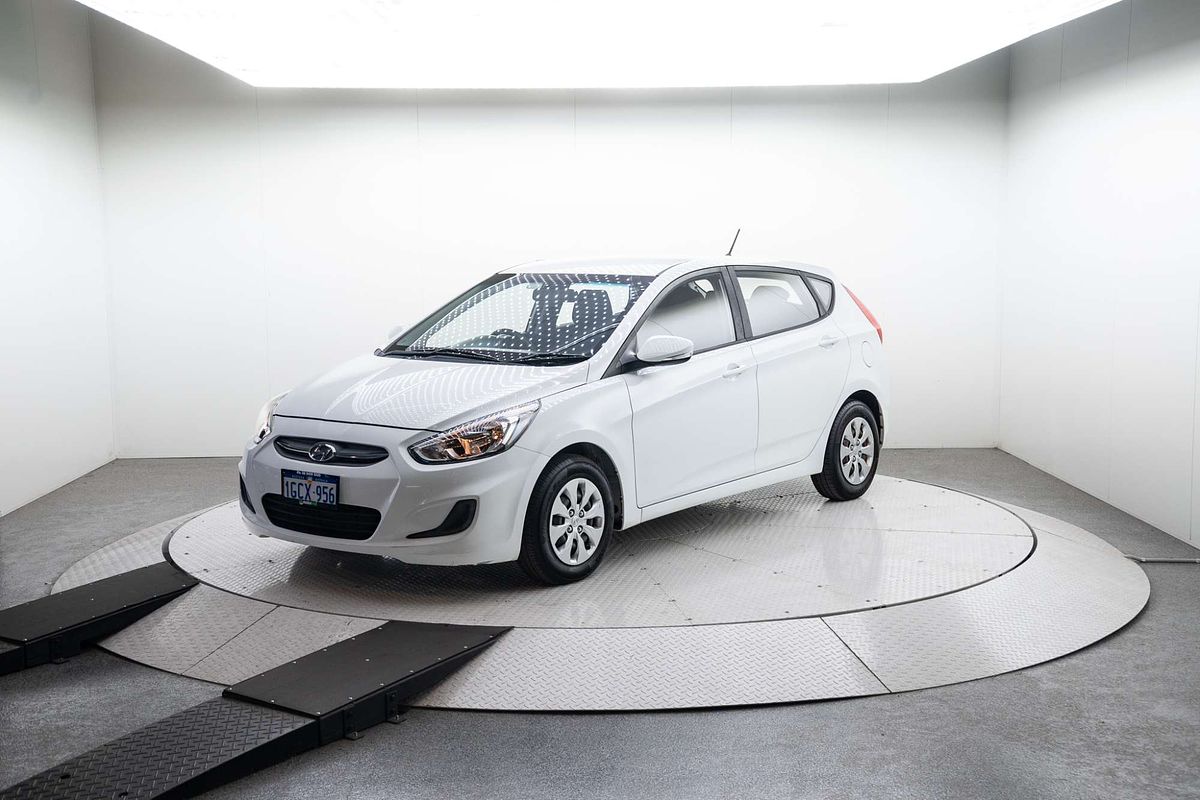 2016 Hyundai Accent Active RB4