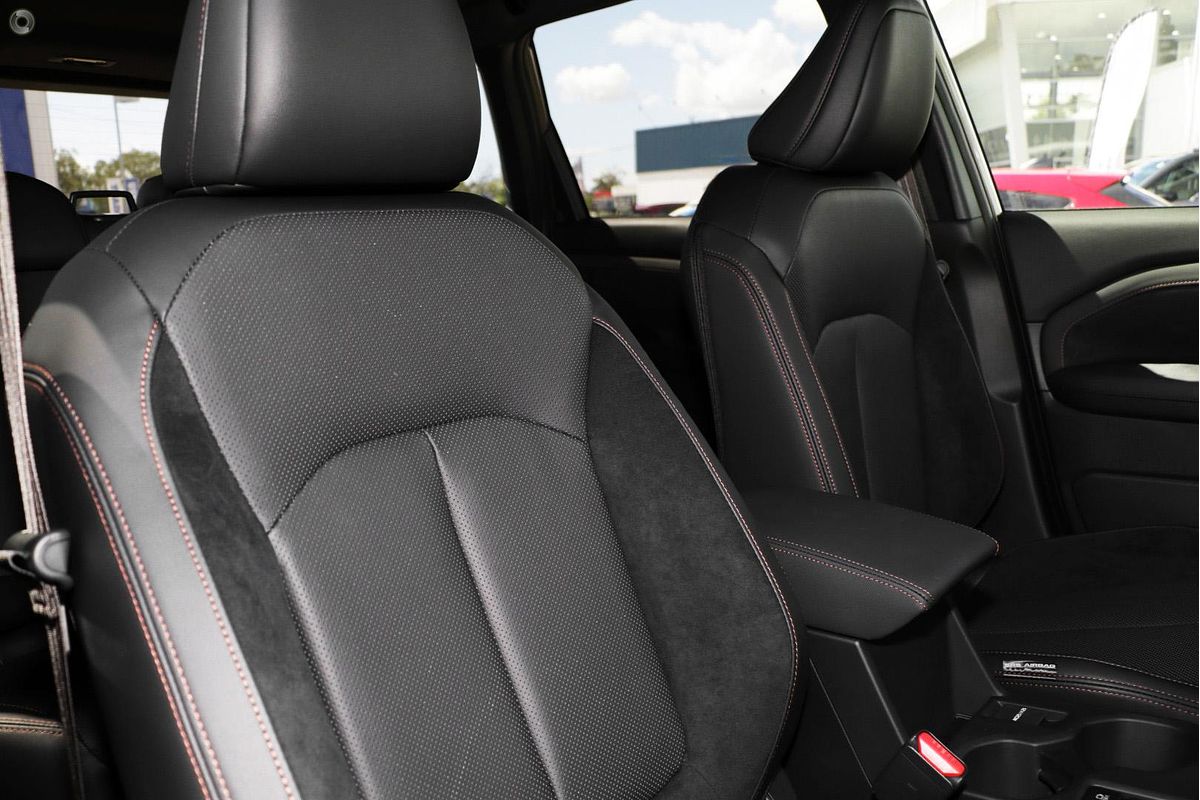 2025 Subaru Forester Hybrid Touring S6