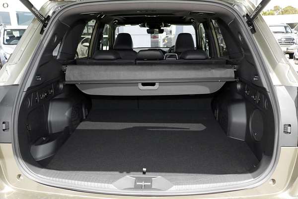 2025 Subaru Forester Hybrid Touring S6