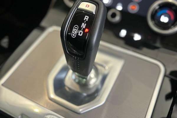 2020 Land Rover Range Rover Evoque P200 SE L551