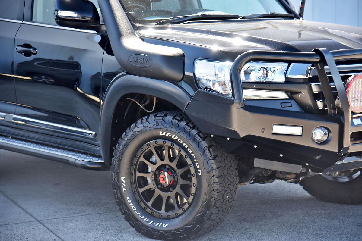 2020 Toyota Landcruiser Sahara VDJ200R