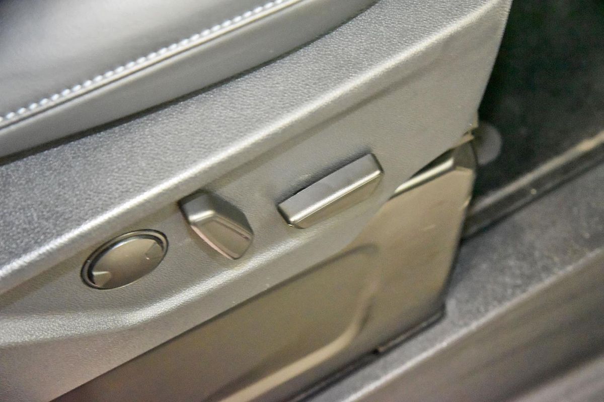 2024 Ford Tourneo Active AV SWB