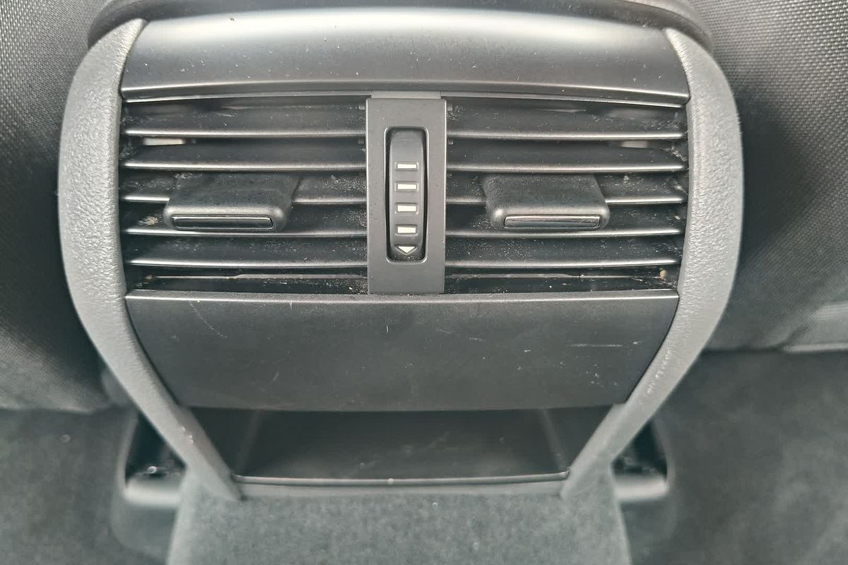 2010 Holden Commodore SV6 VE Series II