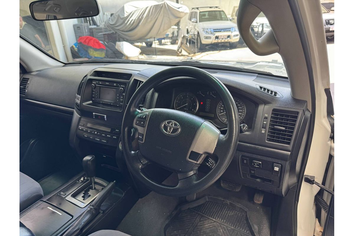 2009 Toyota Landcruiser GXL VDJ200R