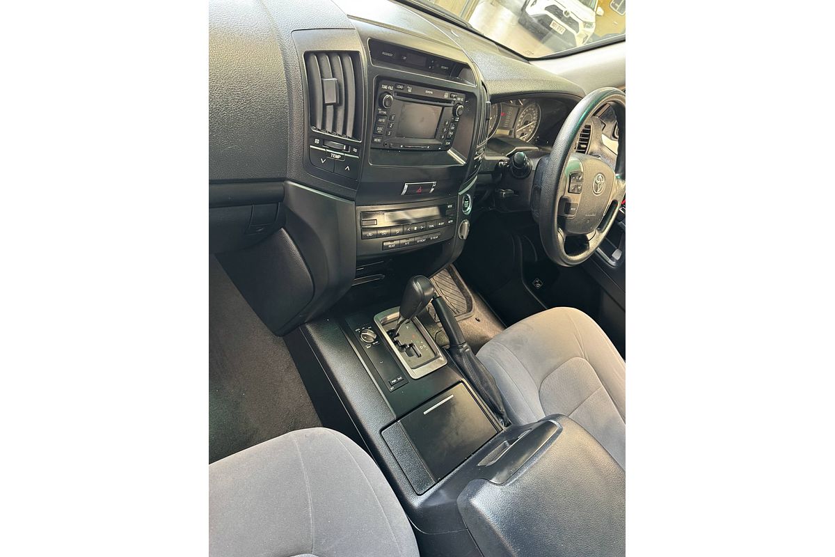 2009 Toyota Landcruiser GXL VDJ200R