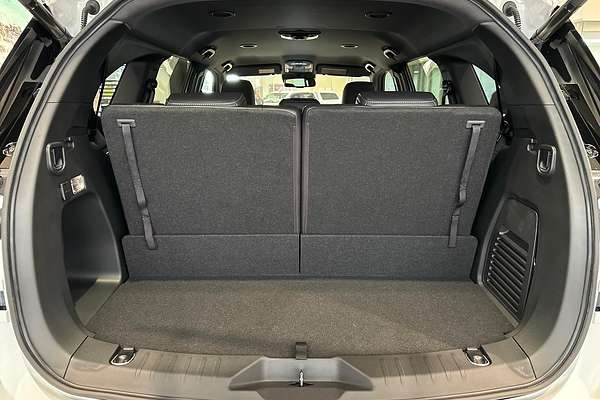 2025 Isuzu MU-X LS-T