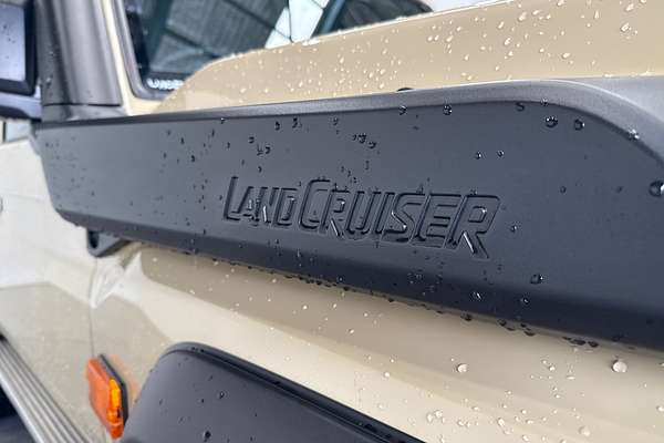 2024 Toyota Landcruiser GXL VDJL76R