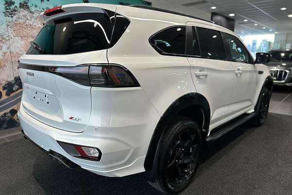 2025 Isuzu MU-X X-TERRAIN