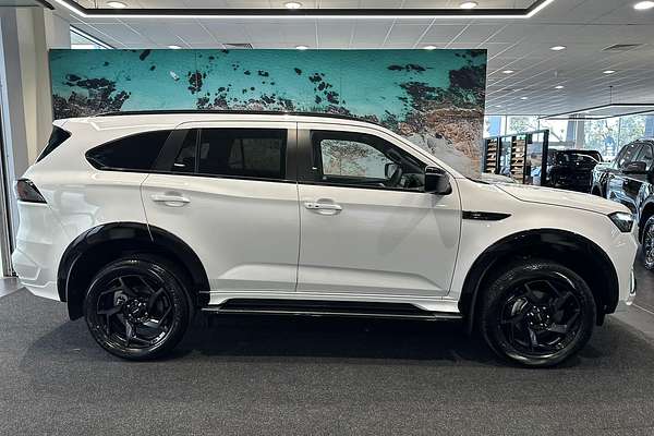 2025 Isuzu MU-X X-TERRAIN