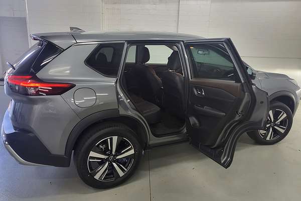 2025 Nissan X-TRAIL Ti T33