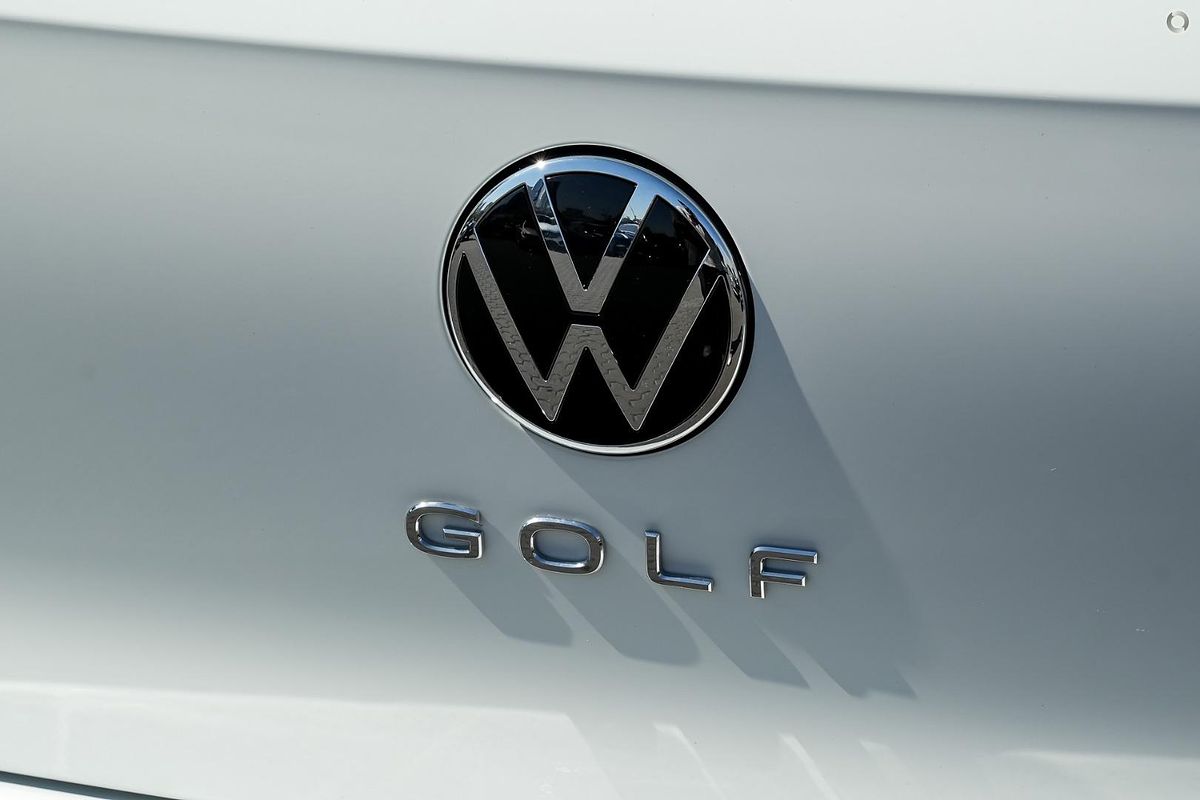 2025 Volkswagen Golf 110TSI R-Line 8.5