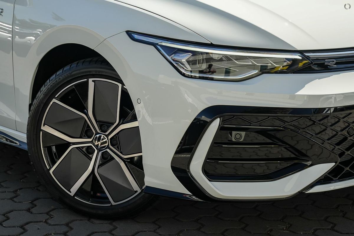 2025 Volkswagen Golf 110TSI R-Line 8.5