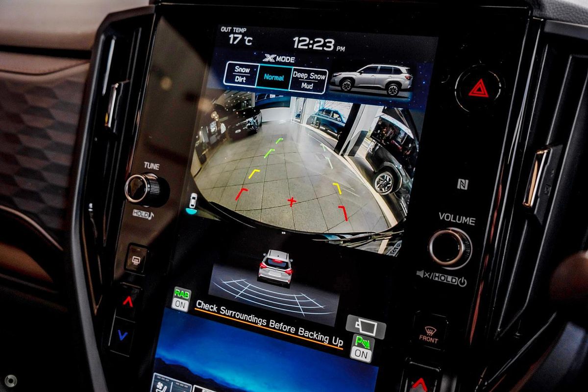 2025 Subaru Forester Hybrid Touring S6