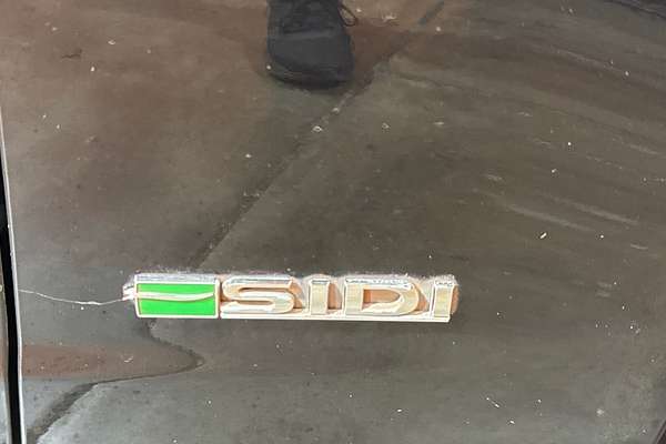 2010 Holden Commodore SV6 VE