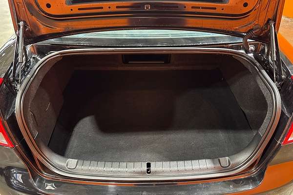 2010 Holden Commodore SV6 VE