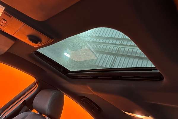 2010 Holden Commodore SV6 VE