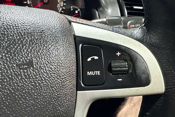 2010 Holden Commodore SV6 VE