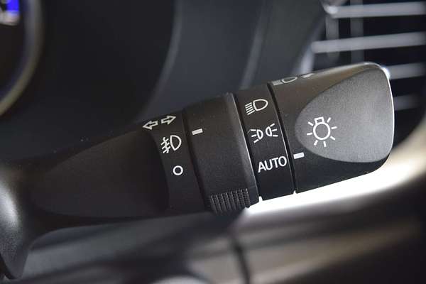 2020 Toyota Hilux SR5 GUN126R 4X4