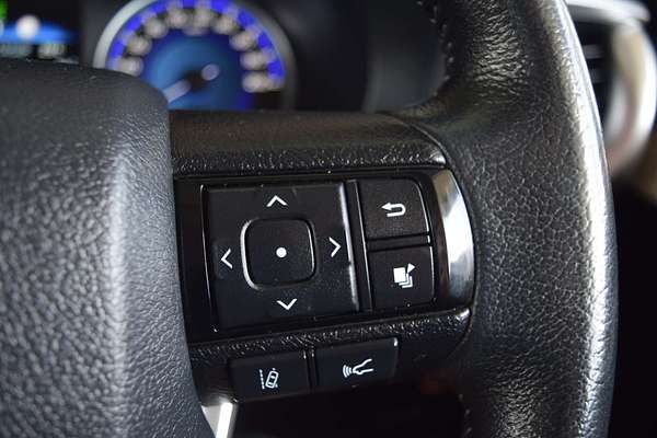 2020 Toyota Hilux SR5 GUN126R 4X4