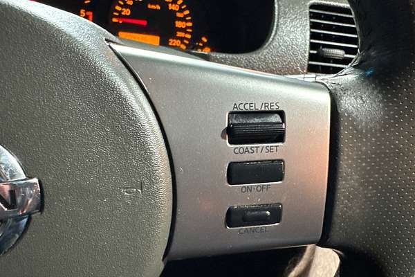 2010 Nissan Navara ST D40 4X4