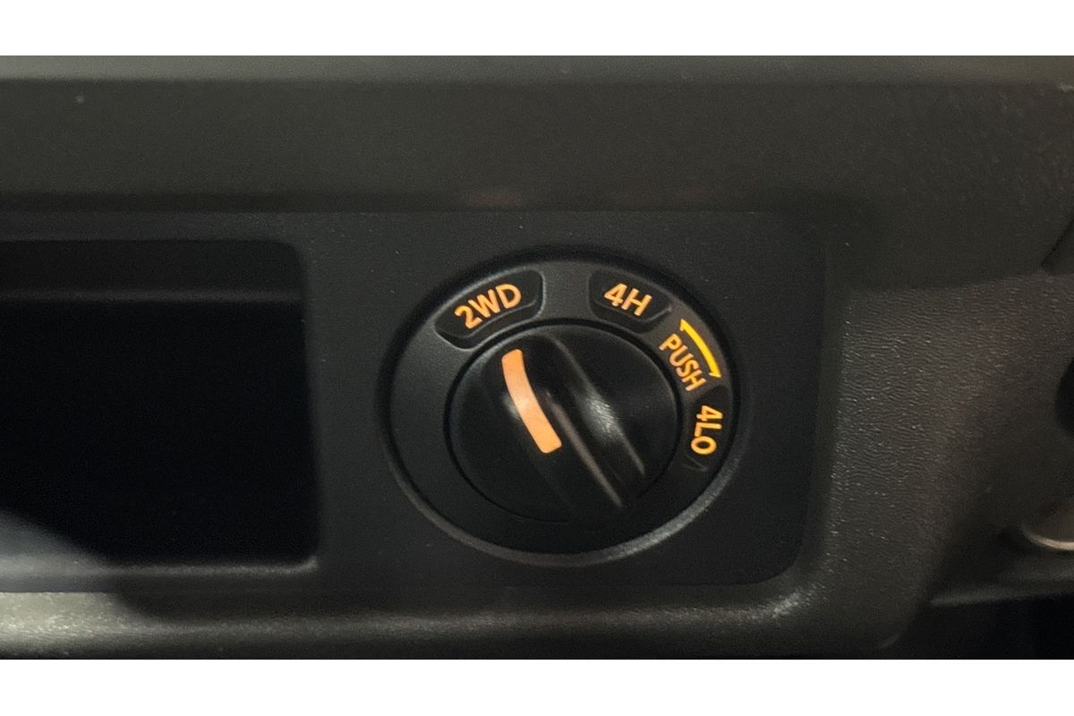 2010 Nissan Navara ST D40 4X4