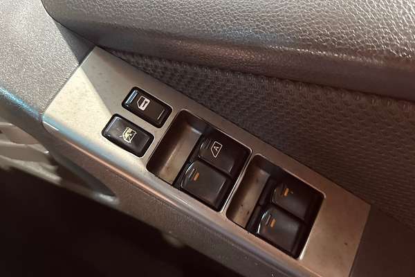 2010 Nissan Navara ST D40 4X4