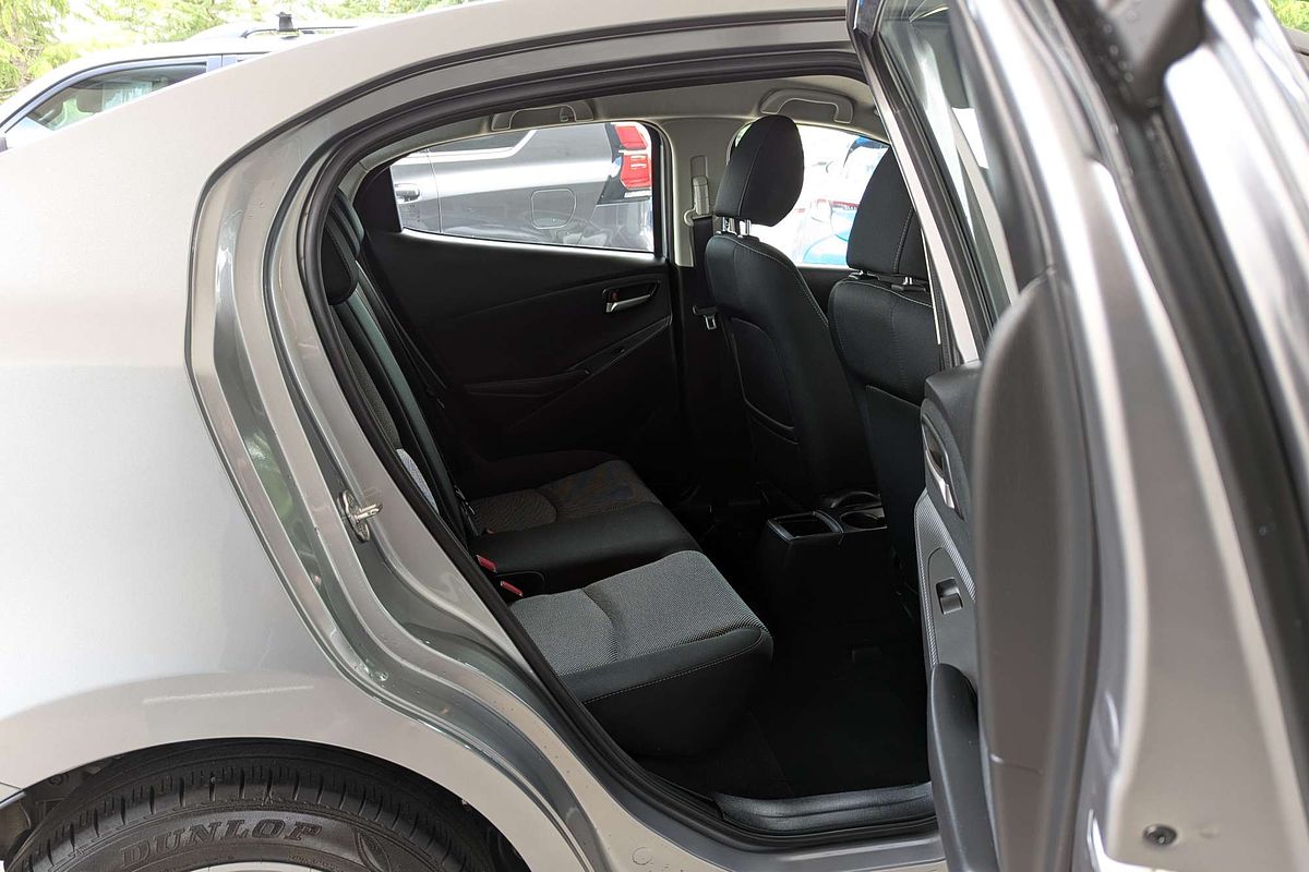 2017 Mazda 2 Maxx DL Series