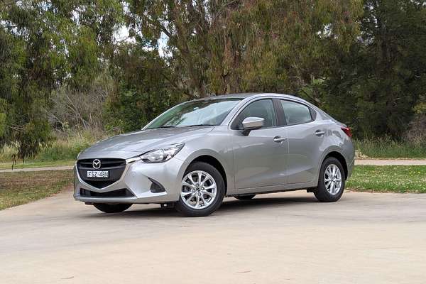 2017 Mazda 2 Maxx DL Series