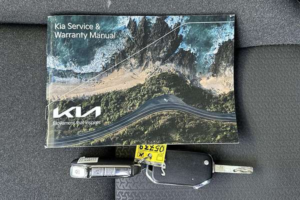 2023 Kia Carnival S KA4