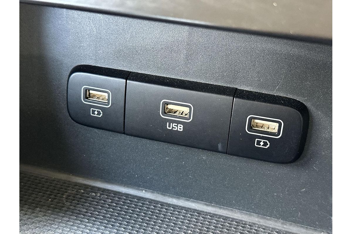 2023 Kia Carnival S KA4