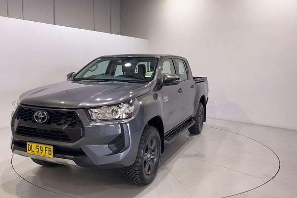 2024 Toyota Hilux SR GUN126R 4X4