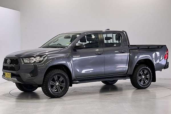 2024 Toyota Hilux SR GUN126R 4X4