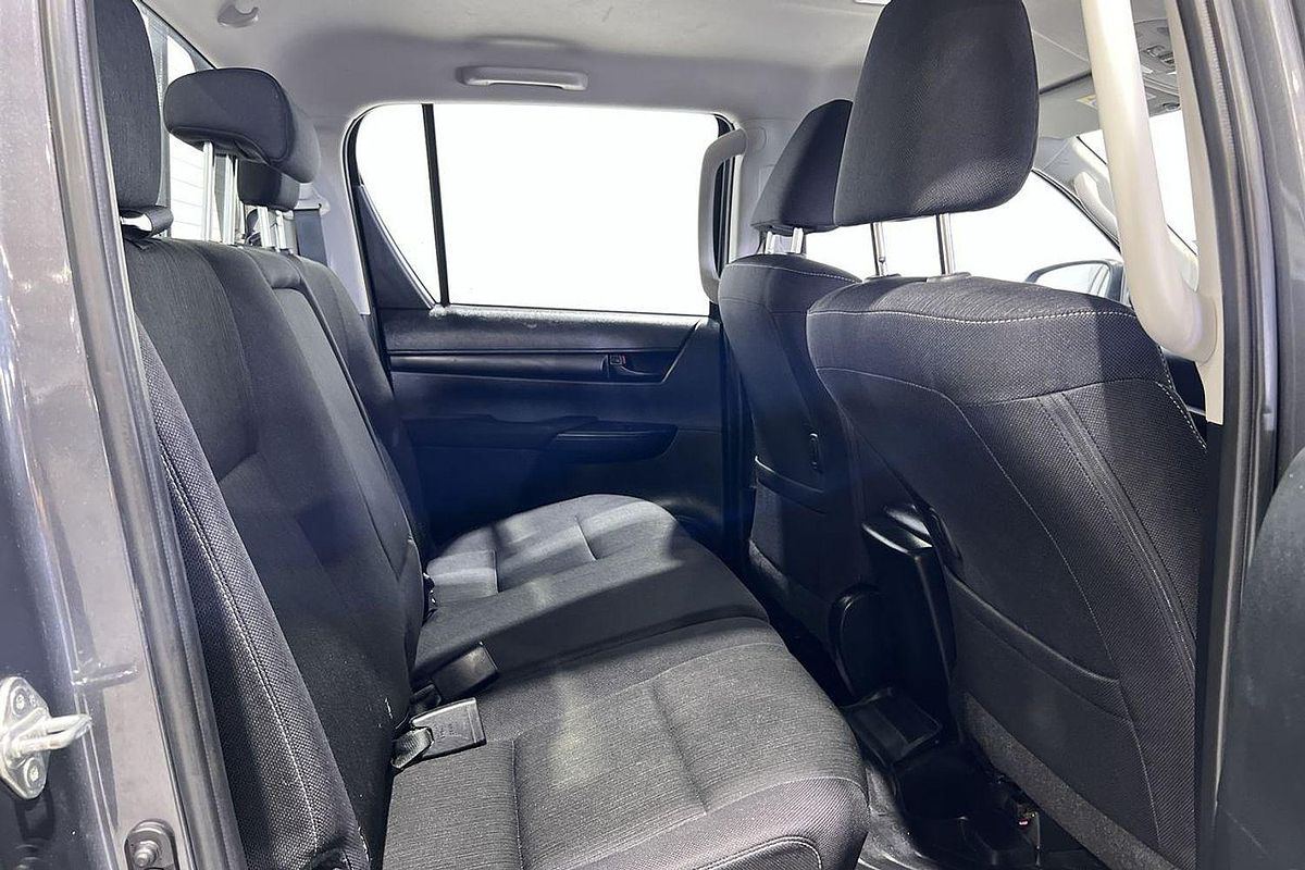 2024 Toyota Hilux SR GUN126R 4X4