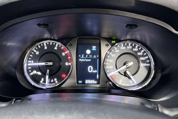 2024 Toyota Hilux SR GUN126R 4X4