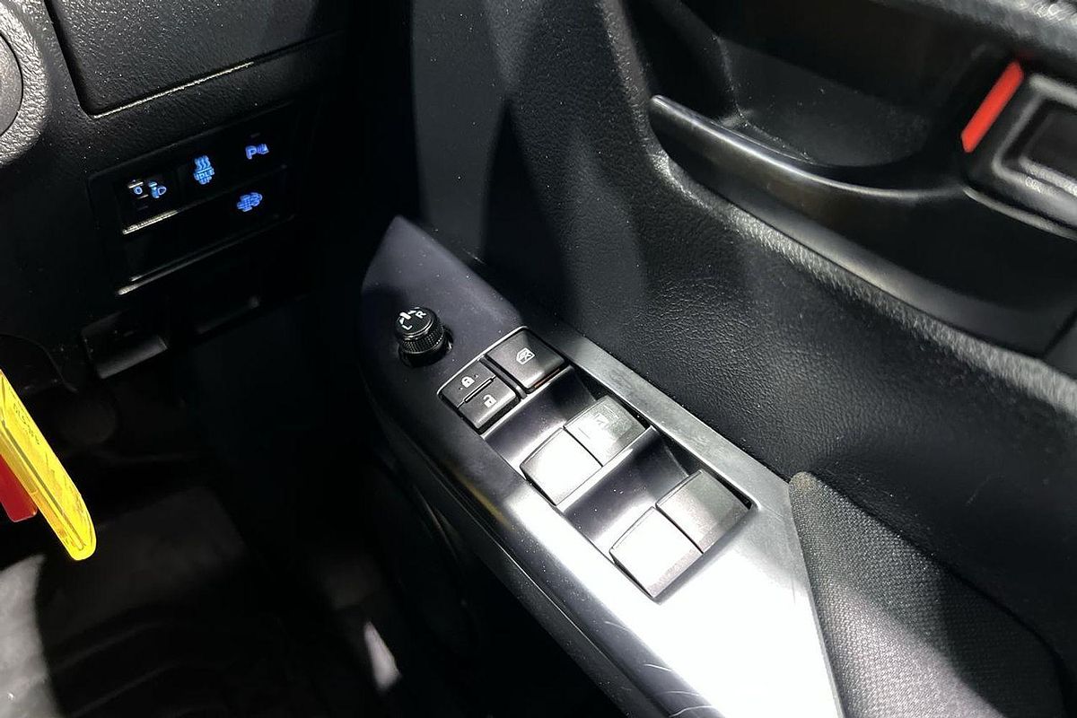 2024 Toyota Hilux SR GUN126R 4X4