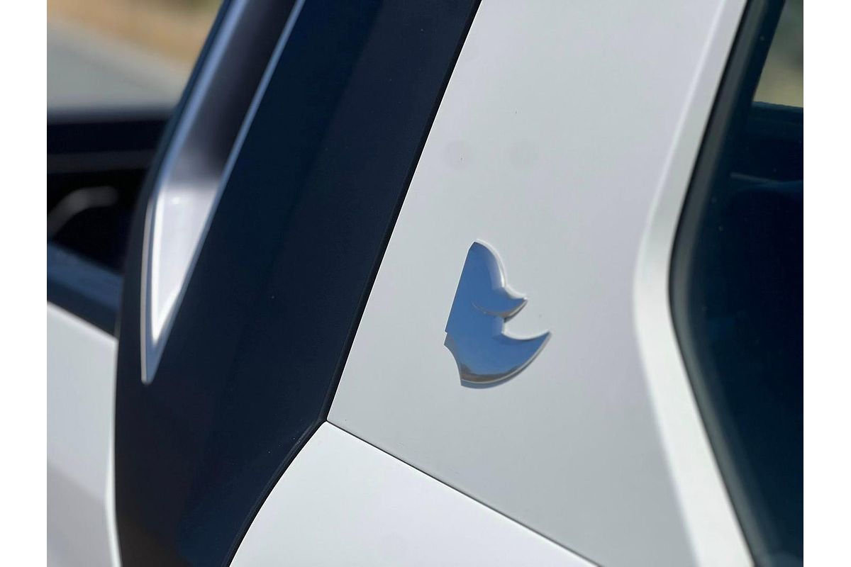 2025 KGM Musso EV AWD O100 4X4