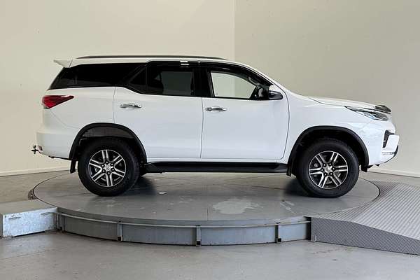 2025 Toyota Fortuner GXL GUN156R
