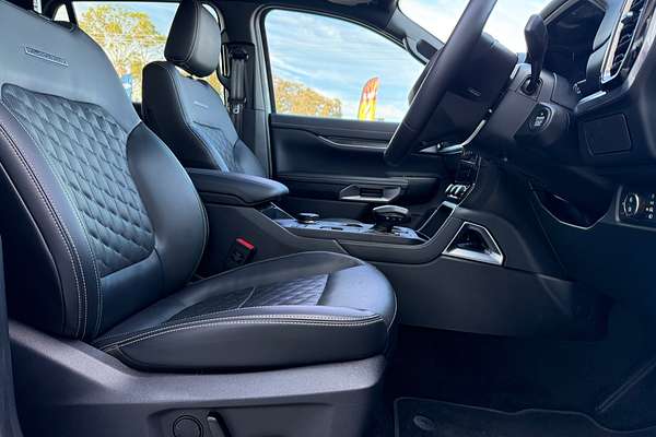 2025 Ford Everest Platinum 3.0L