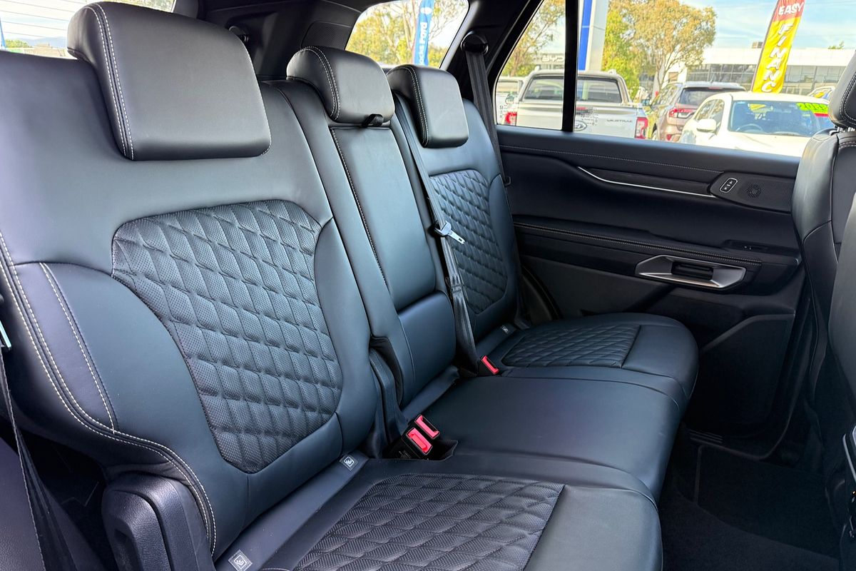 2025 Ford Everest Platinum 3.0L