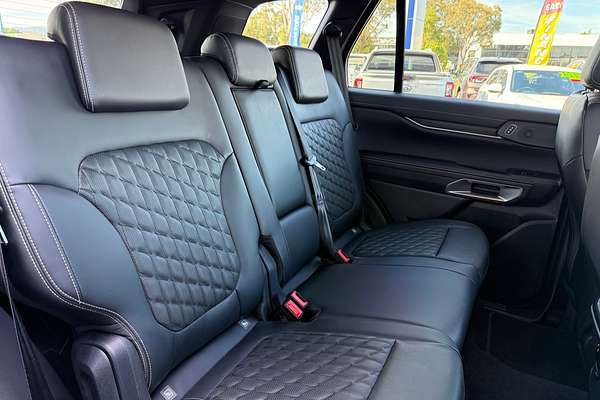 2025 Ford Everest Platinum 3.0L