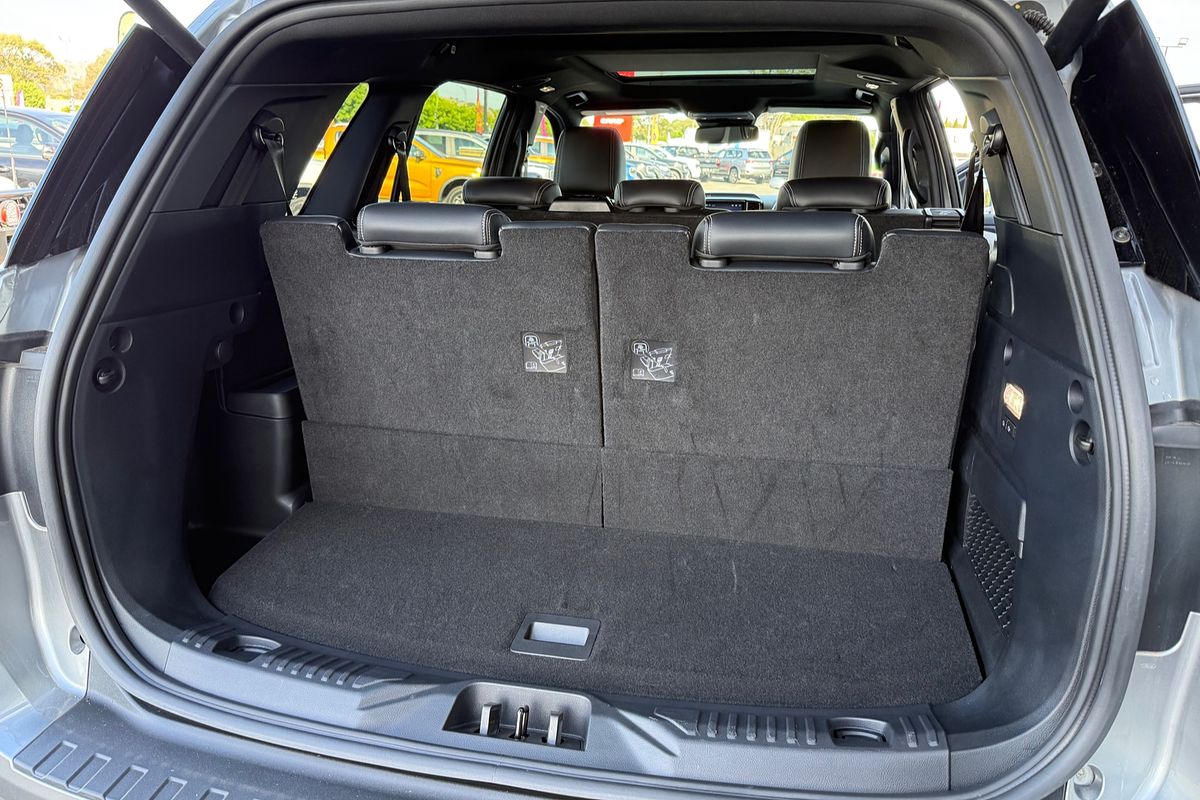 2025 Ford Everest Platinum 3.0L