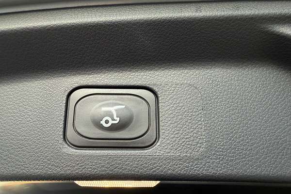 2025 Ford Everest Platinum 3.0L