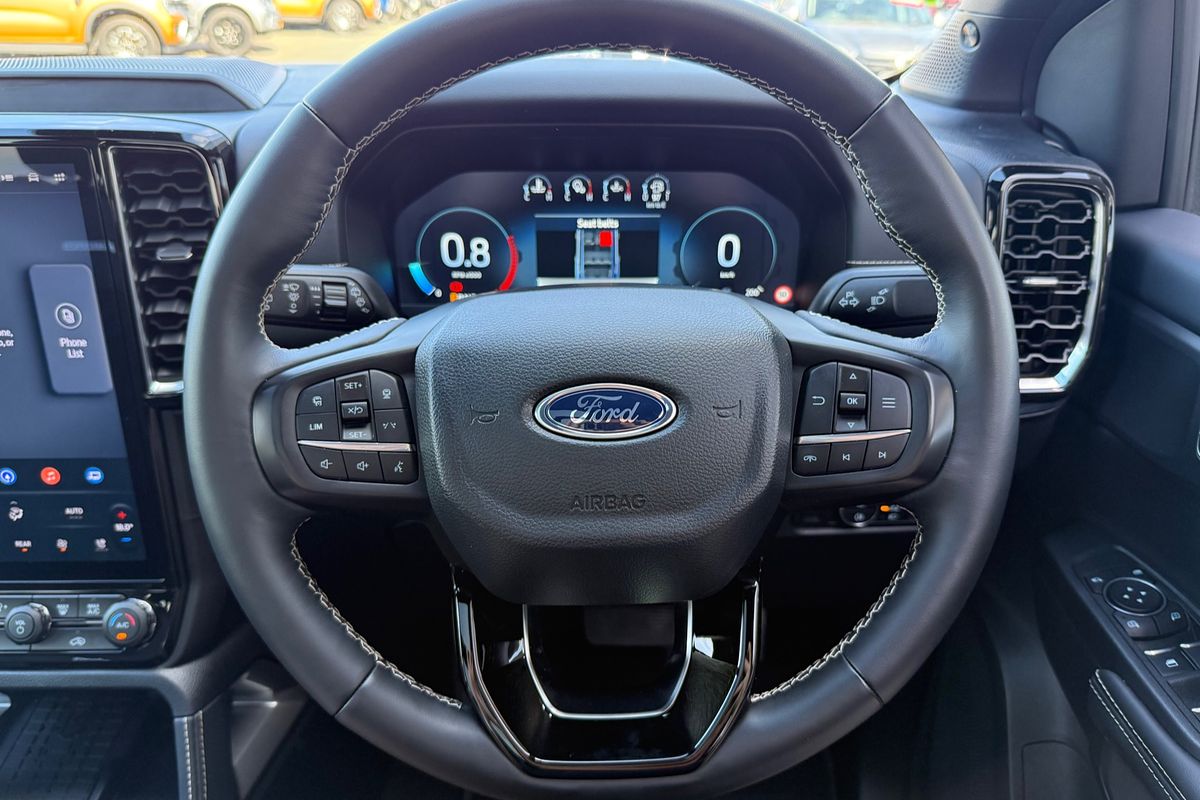 2025 Ford Everest Platinum 3.0L