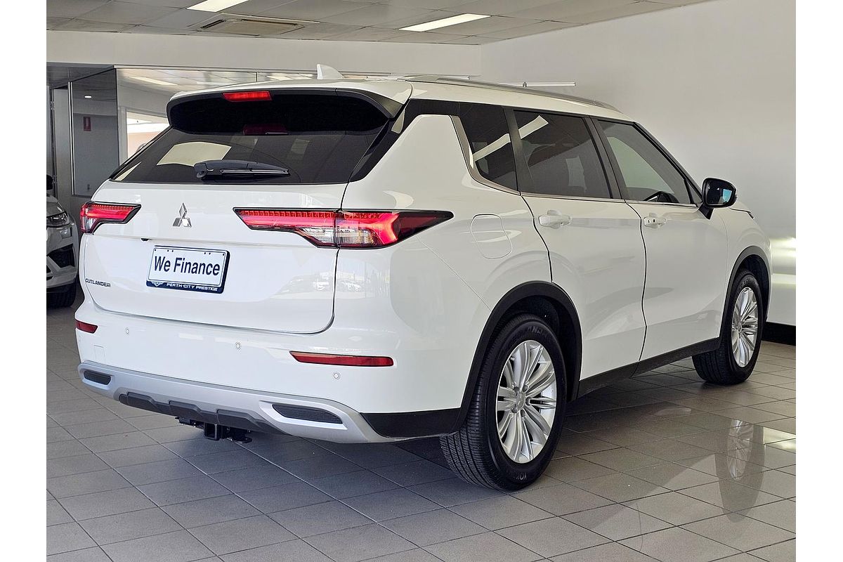 2022 Mitsubishi Outlander LS ZM